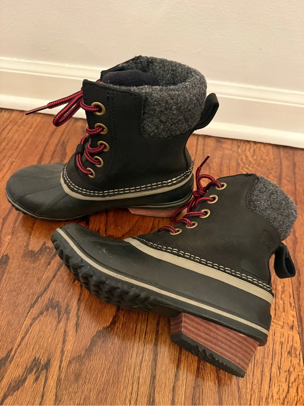 Sorel Women’s Slimpack II Lace Boots